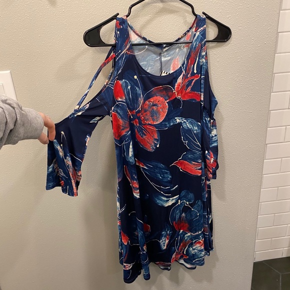 Navy Floral Open Shoulder Dress- Size S- NWT - Picture 2 of 5